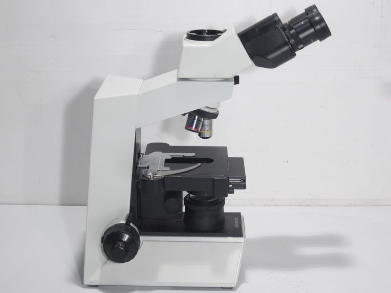 OLYMPUS CX40 TRINOCULAR MICROSCOPE W/ OBJECTIVES 4X 10X | eBay